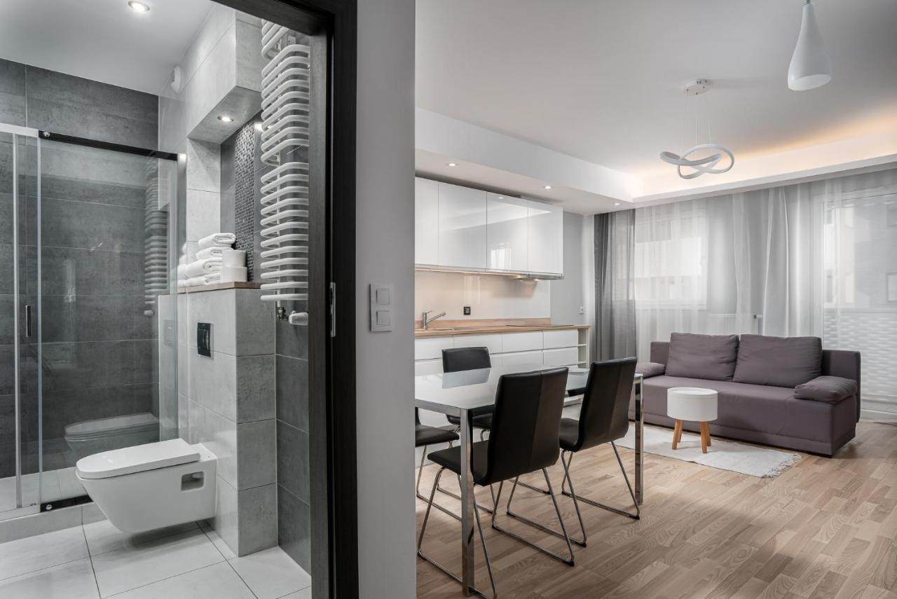 Rentplanet - Apartamenty Atal Tower Вроцлав Экстерьер фото